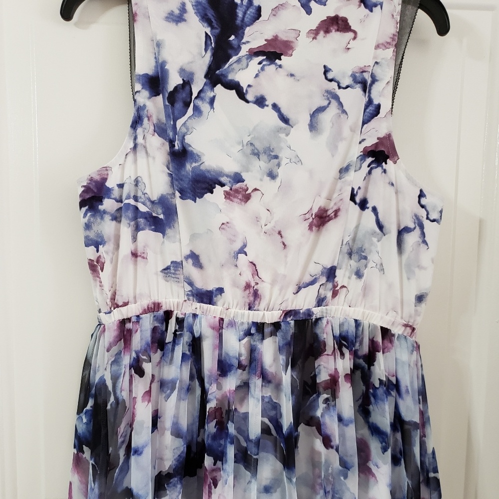 Simply Vera Wang lilac/purple floral shift dress